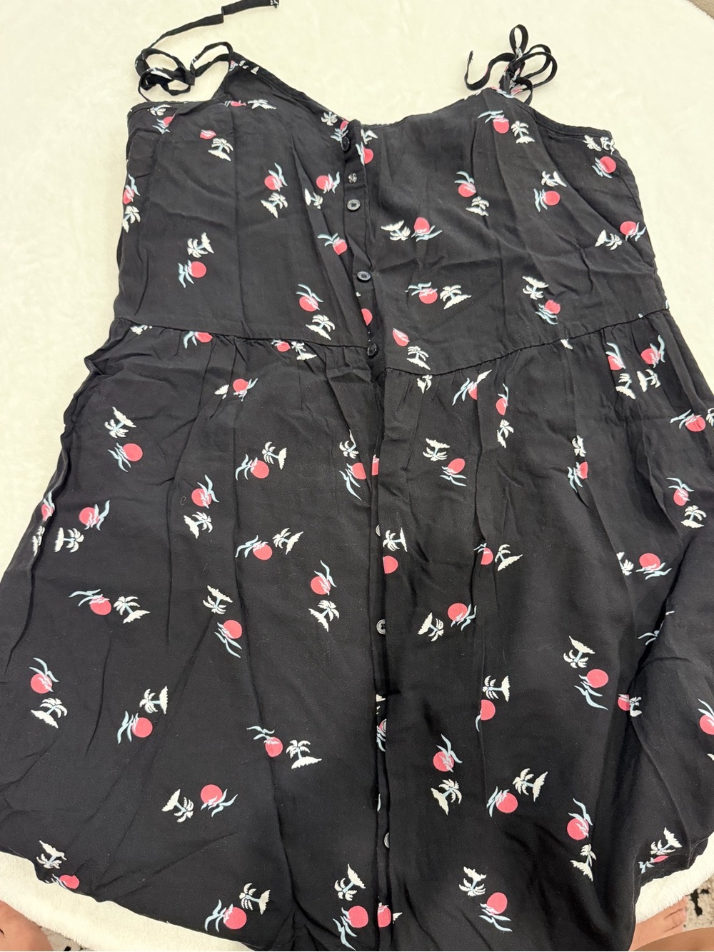 Levi’s Black Cherry Print Button-Front dress